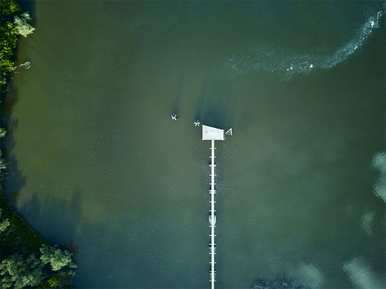 the wharf on the lake