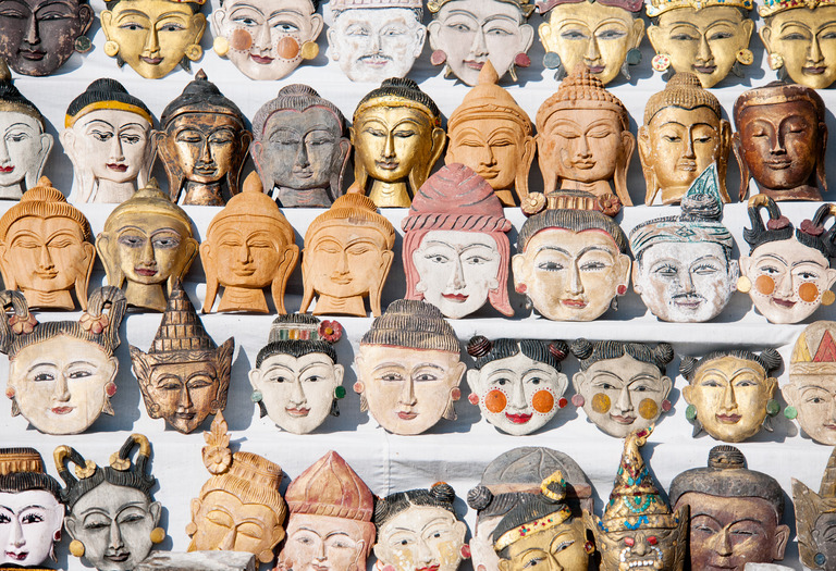 Burma/Myanmar – Ayeyarwady, Verkaufsstand an der Kyauktawgyi in Mandalay